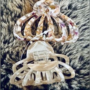 Anthropologie claw hair clip